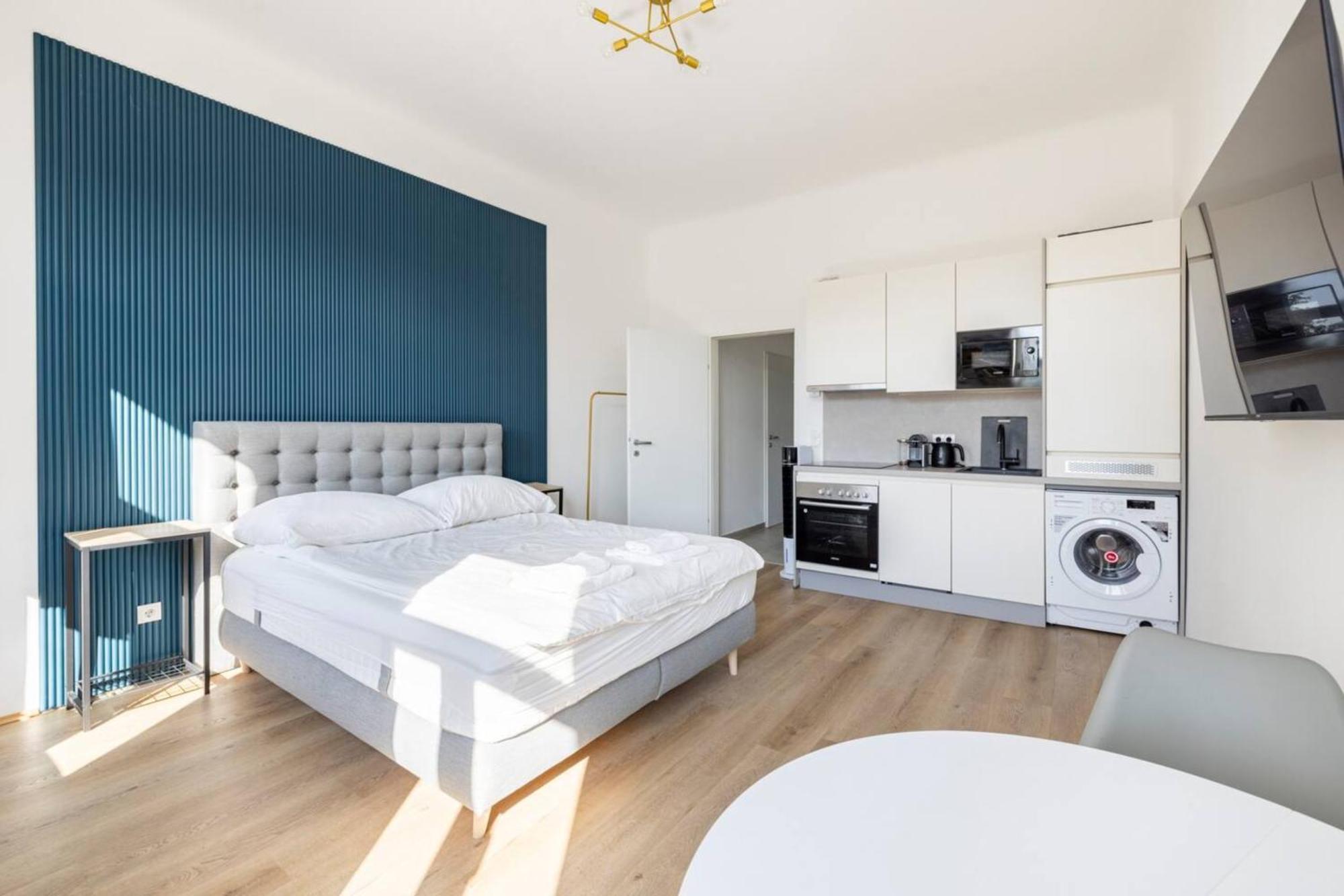 Apartment Near Schoenbrunn & Metro Viena Exterior foto